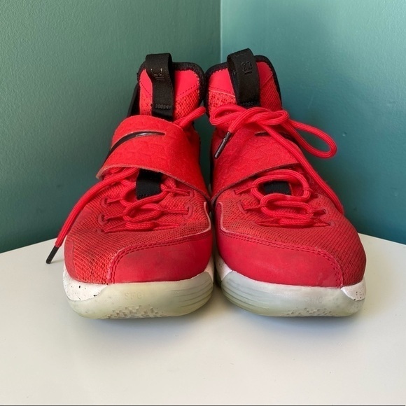 NIKE Lebron XIV GS 859468 600 University Red/ Black - White Youth 6 Womens 7.5 - Picture 5 of 16